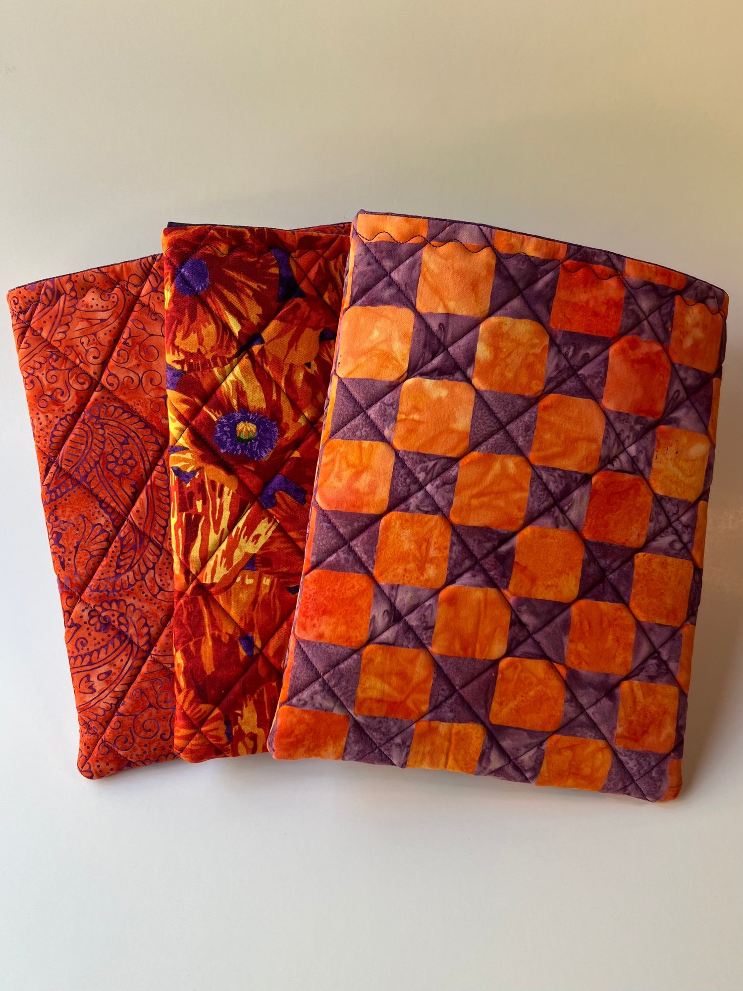 The Goat-a Lisa – Purple & Orange Perfection